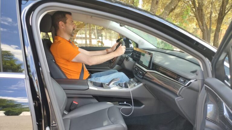 Mobilize Limo plazas delanteras e1654600915821