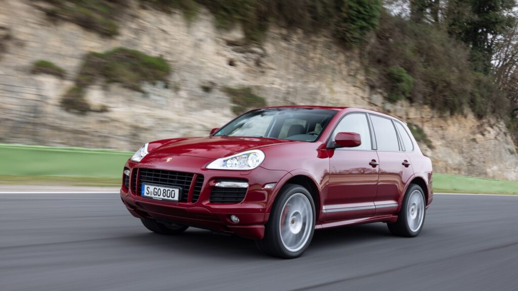 Porsche Cayenne GTS 957
