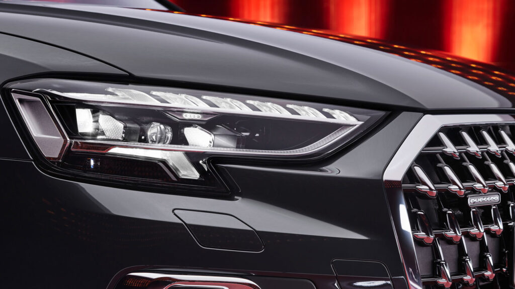 Entrevista César Muntada y Stephan Berlitz: los hombres que diseñan con luz en Audi 7 Faro del Audi A8
