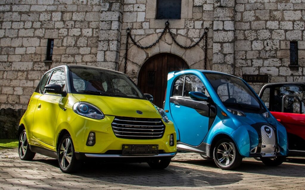 ¿Qué coches se pueden conducir con el nuevo carnet B1? 12 invicta electrica gama