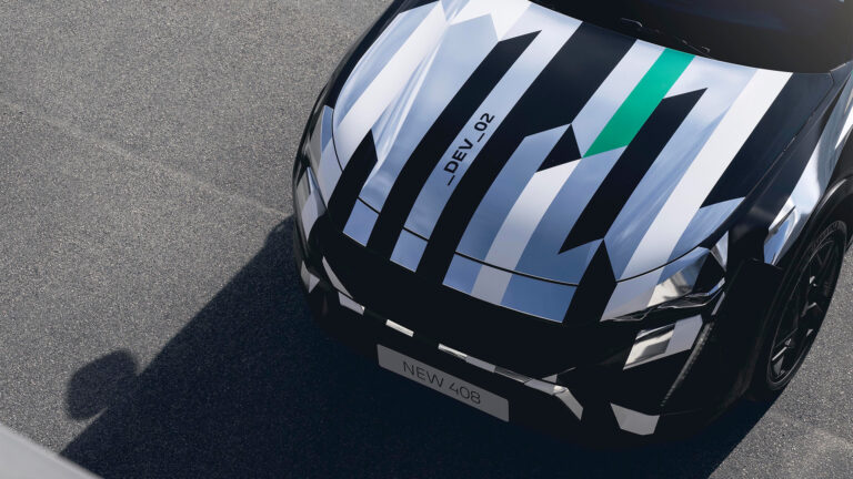 primeras imagenes peugeot 408 2