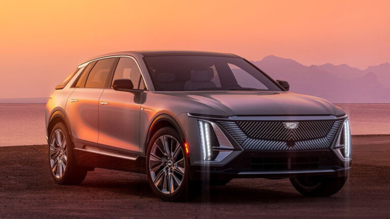 Cadillac Lyriq 2023 1024 01