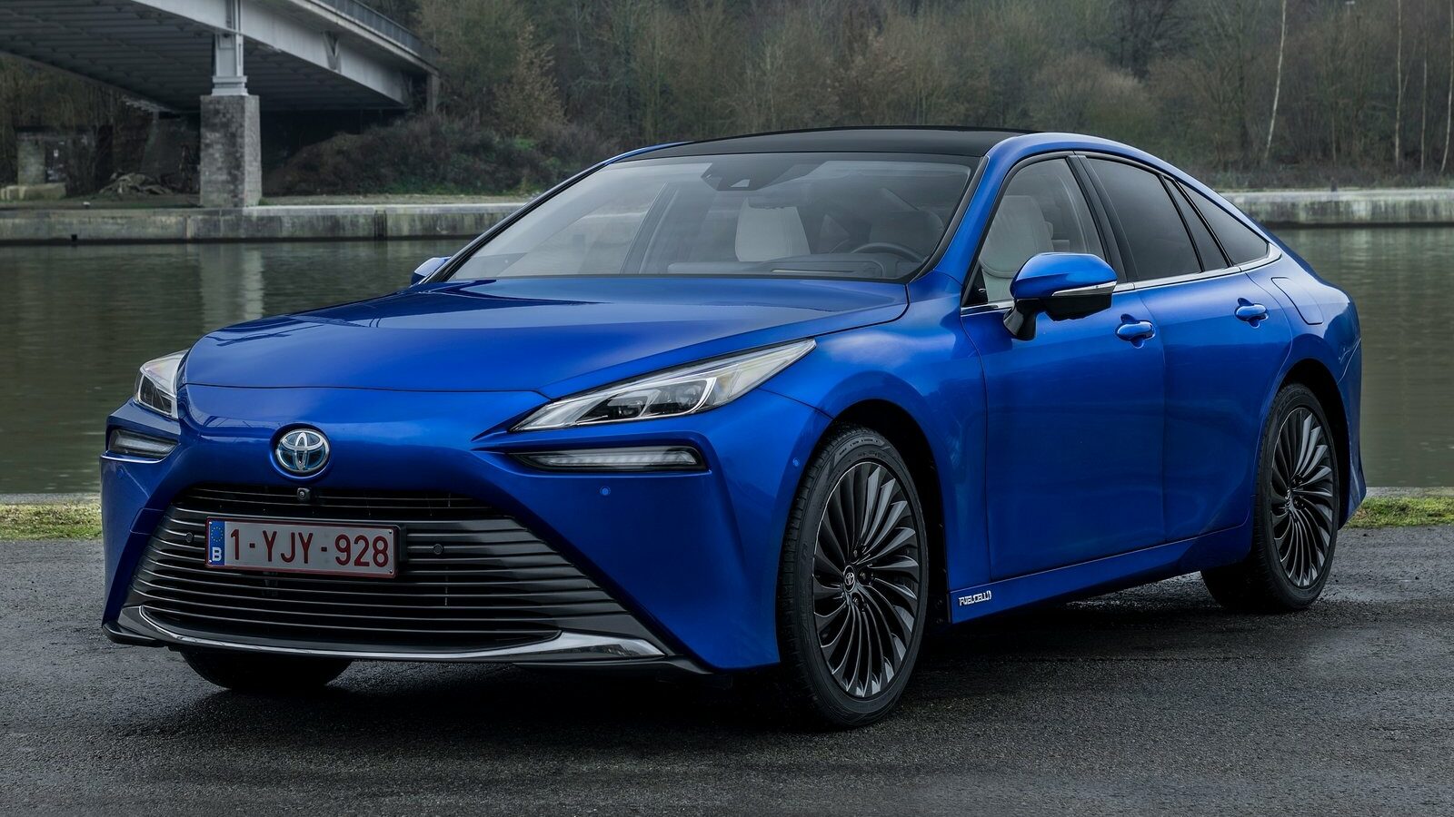 Coches de hidrógeno: ventajas e inconvenientes 1 Toyota Mirai