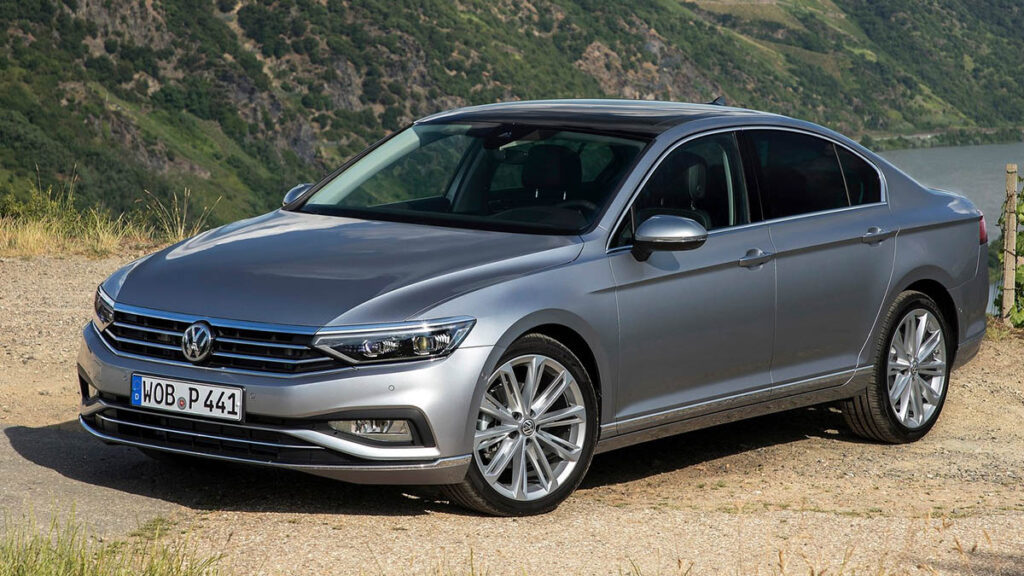 Guía de compra: las mejores berlinas del mercado en 2022 13 Volkswagen Passat 2020 1600 01
