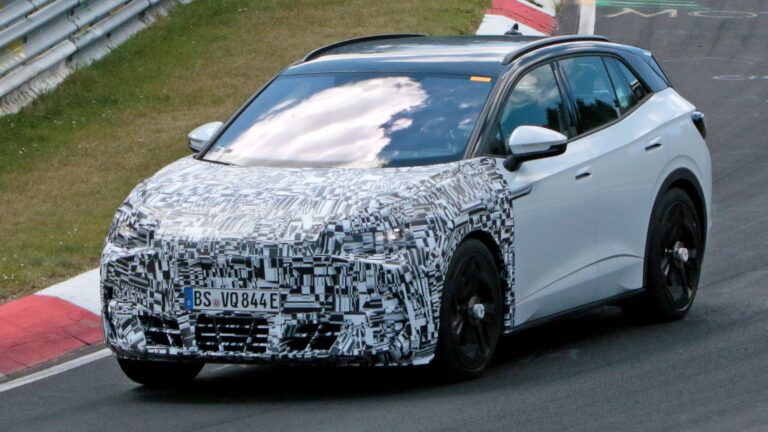 Cupra Tavascan 2023 top secret