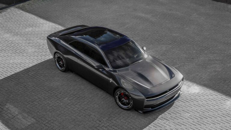dodge charger daytona srt concept apertura