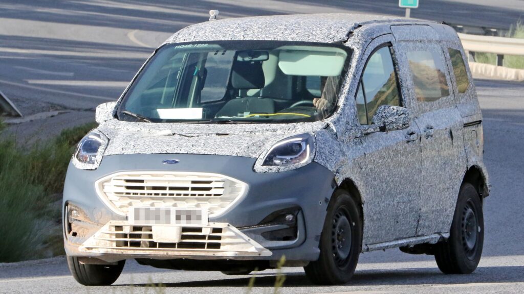 Ford Transit Courier 2023 Top Secret