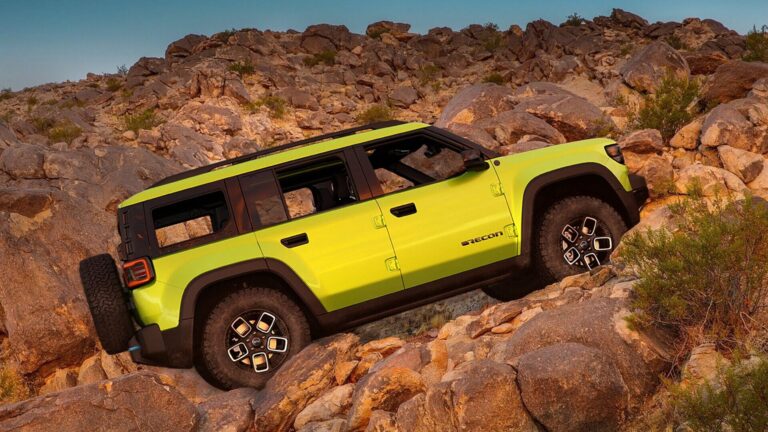 Jeep recon lateral e1662729530803