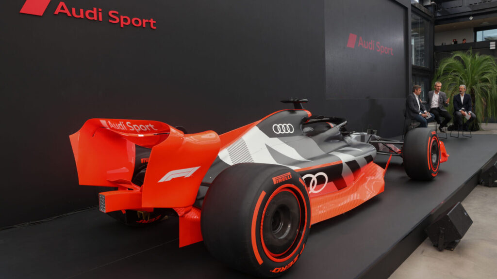 Audi Formula 1 monoplaza trasera