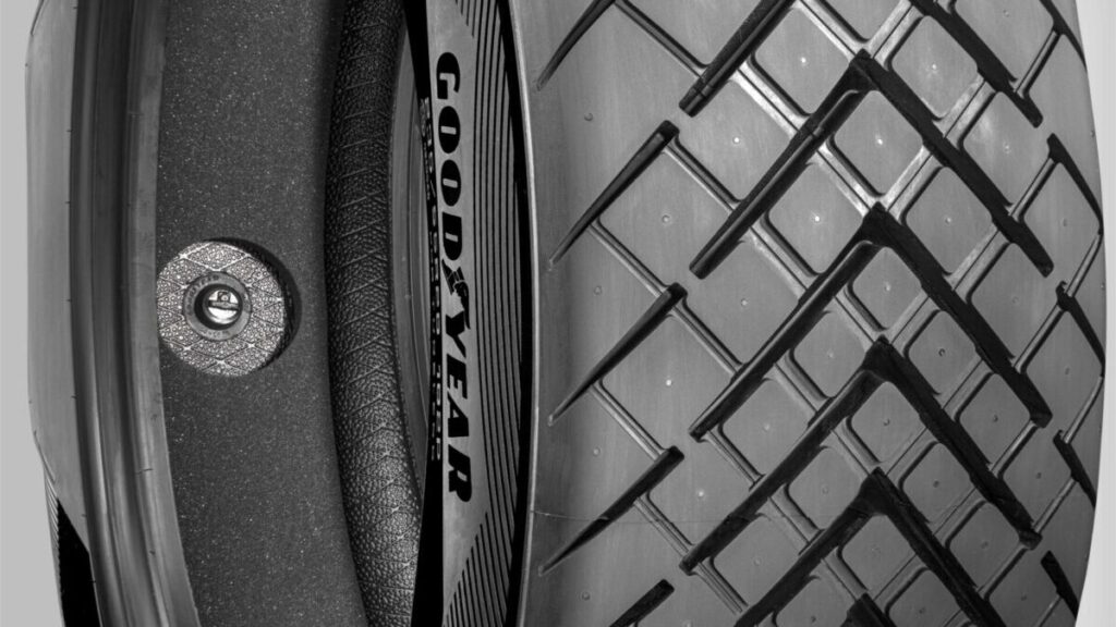 Goodyear Eagle GO Concept neumático sensor