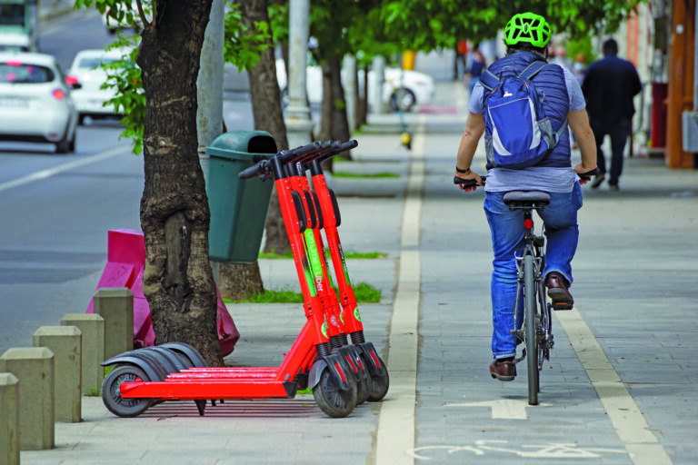 bicicletas patinetes circular por madrid