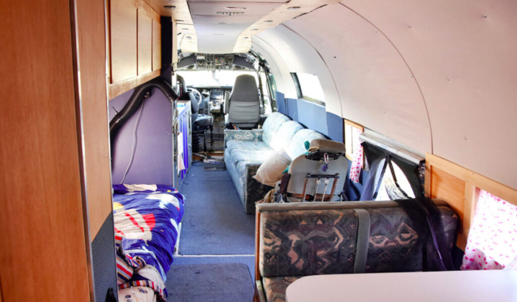 autocaravana avion interior