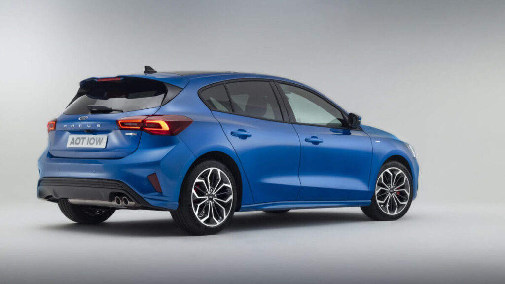 ford focus trasera 2019