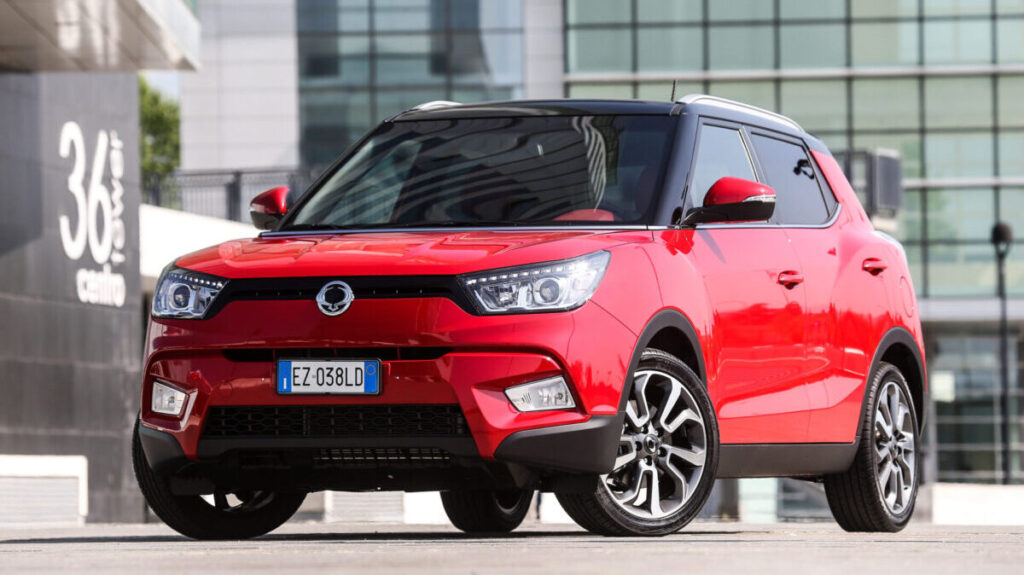 dacia duster ssangyong_tivoli