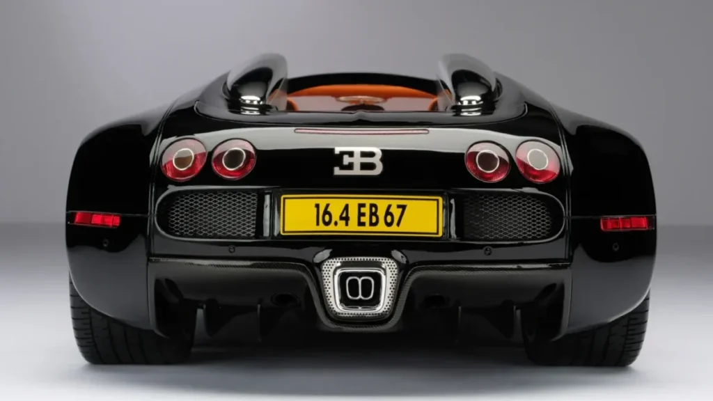 Bugatti Veyron maqueta trasera