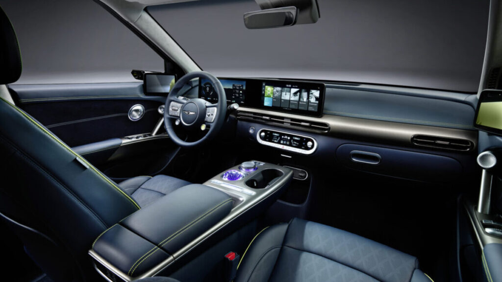 Genesis GV60 interior econocimiento facial