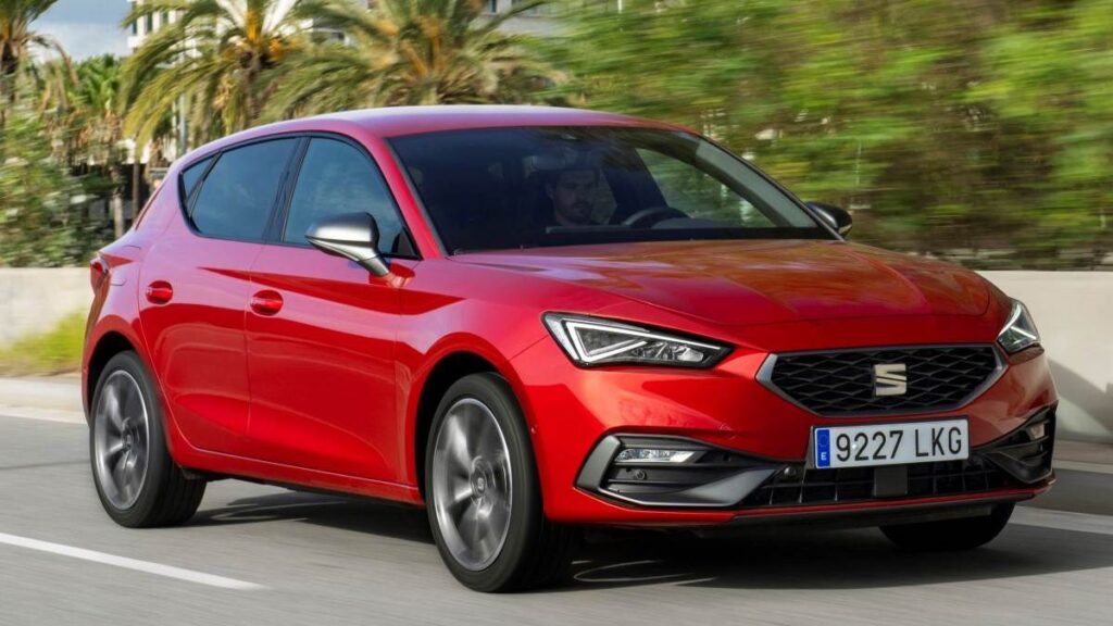 Seat León e-Hybrid rojo