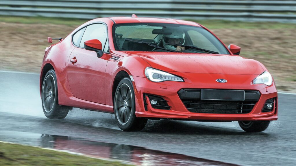 aquaplaning Subaru BRZ