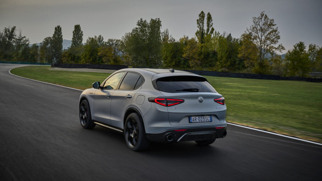 Alfa Stelvio 2023