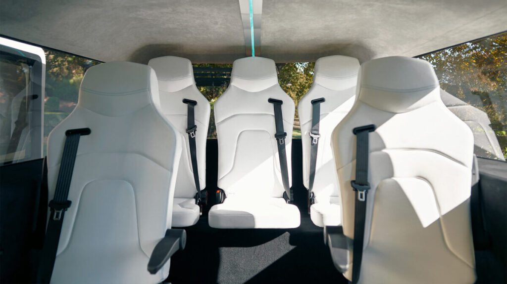 ETIOCA taxi eléctrico plazas traseras