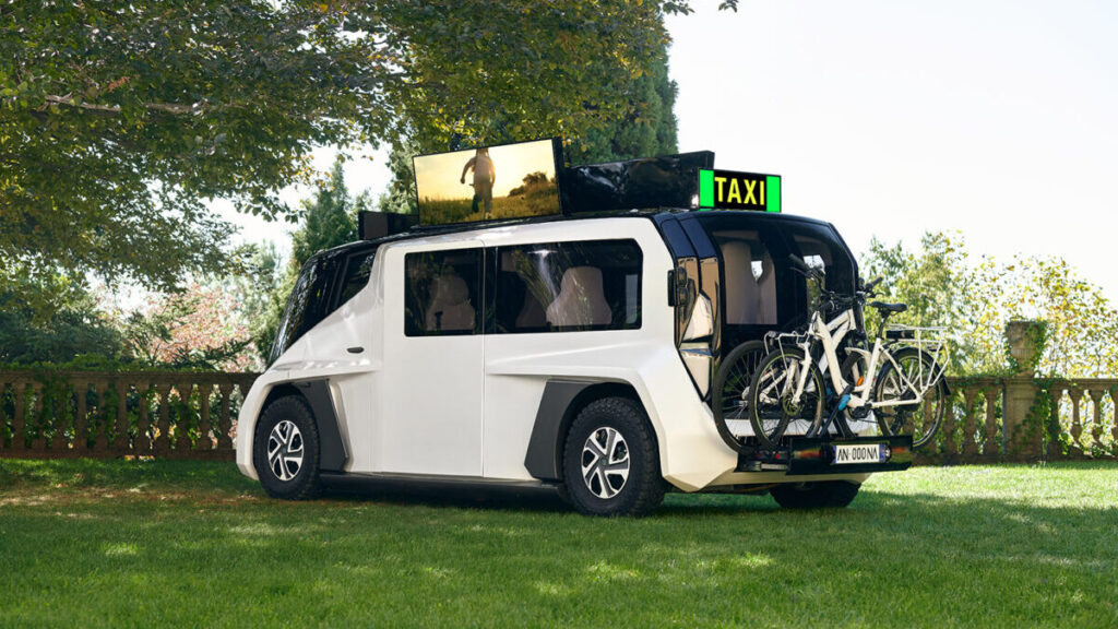 ETIOCA taxi eléctrico portabicicletas remolque