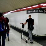 La Comunidad de Madrid prohíbe el acceso de los patinetes eléctricos al transporte público