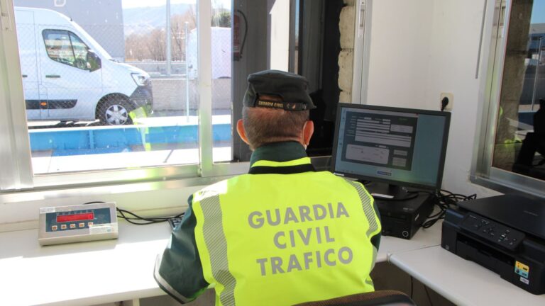 campana camiones y autobuses dgt 1 e1676373110856