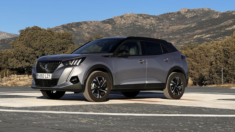 Peugeot 2008 frontal