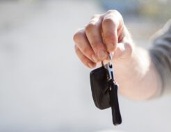 carnet de conducir llaves de coche 1