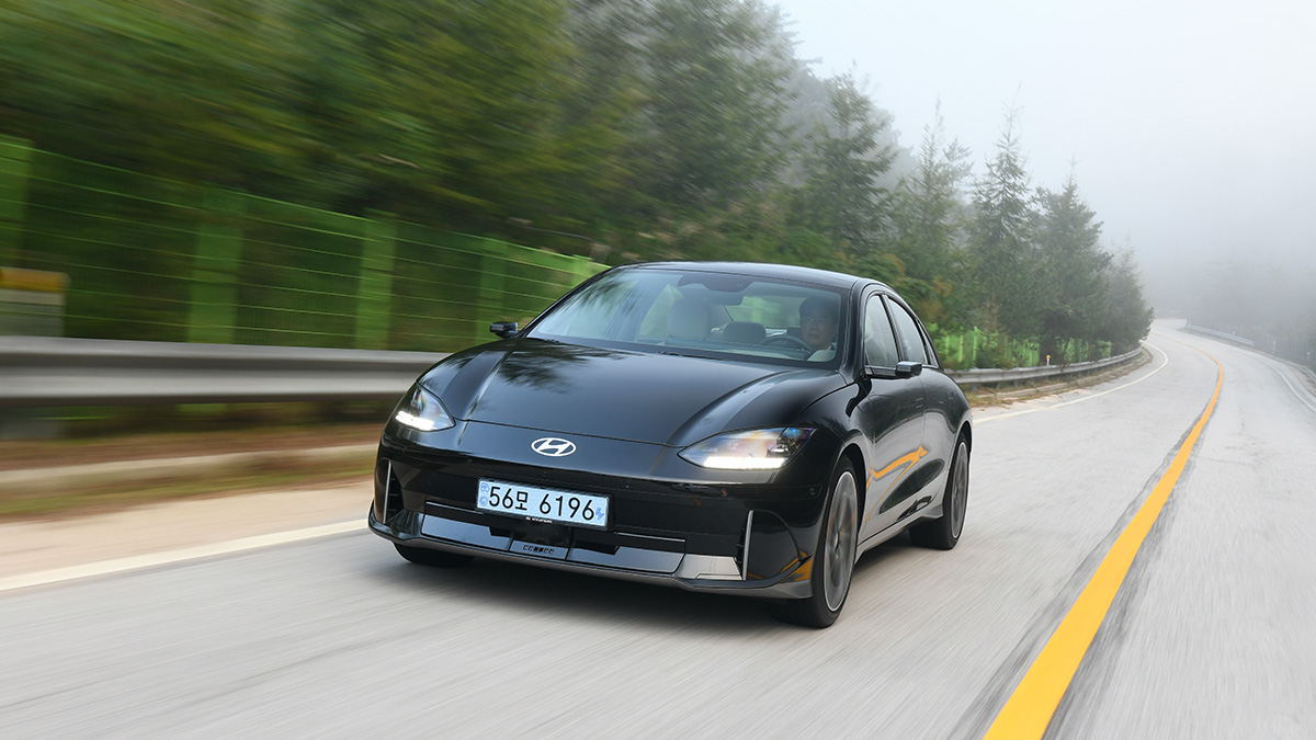 Ioniq 6 en marcha delantero