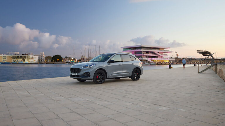 2023Ford KugaGraphite 1