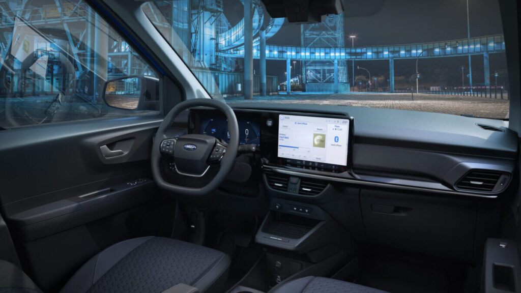 Ford E-Transit Courier interior