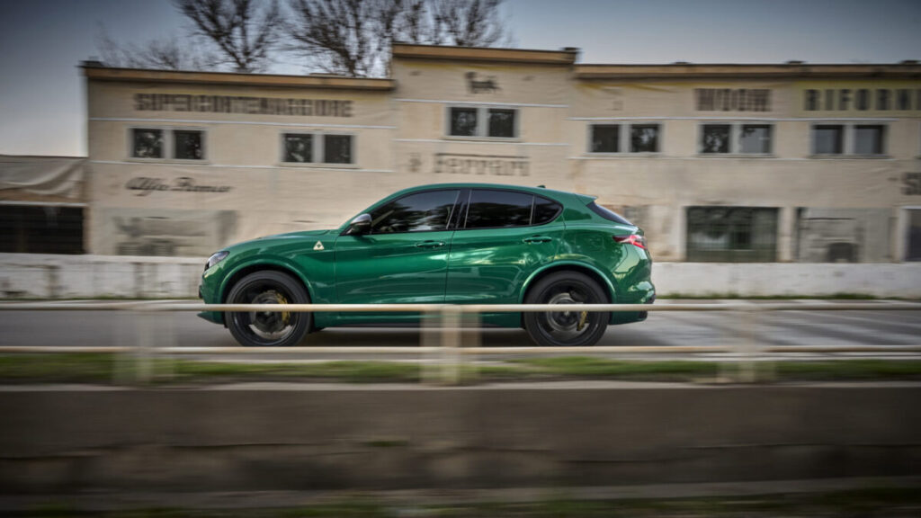 Alfa Stelvio Quadrifoglio 100º Anniversario