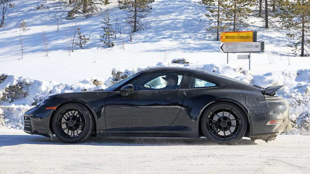 Porsche 992.2 GTS 18