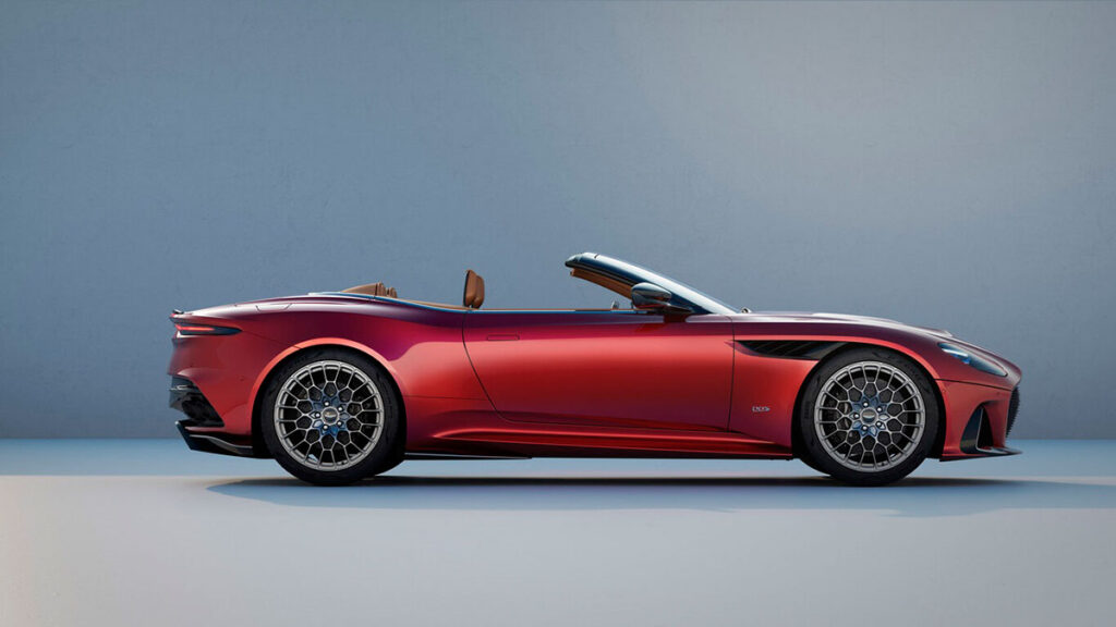 aston-martin-dbs-770-ultimate-volante-2