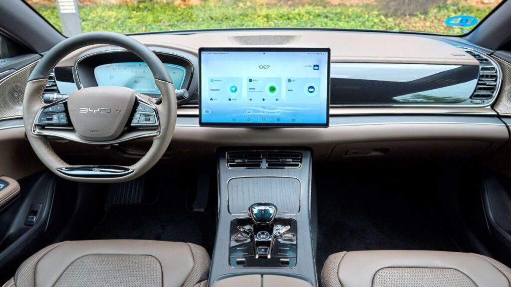 byd-han-interior