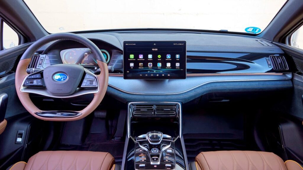 byd-tang-interior