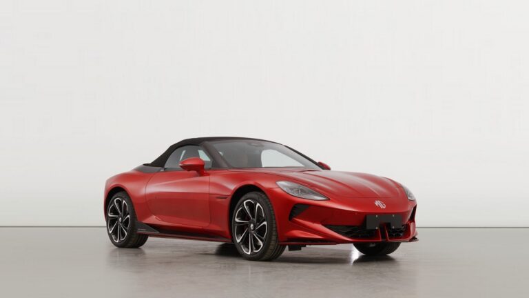 mg cyberster apertura2