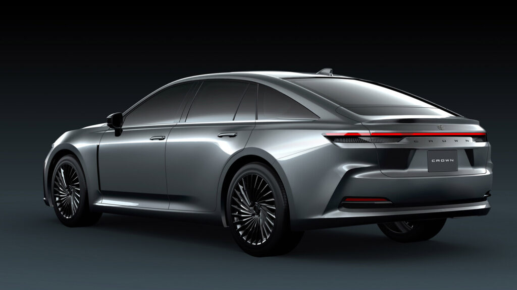toyota-crown-trasera