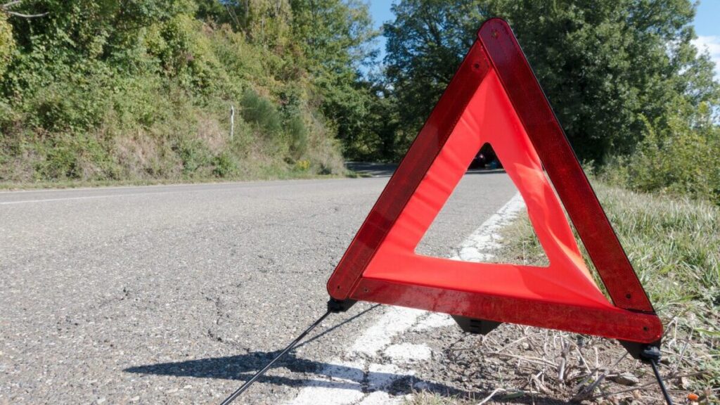 triangulos de seguridad DGT carretera