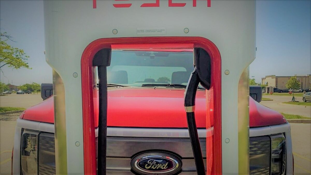 Apertura supercargadores tesla ford e1712053697576