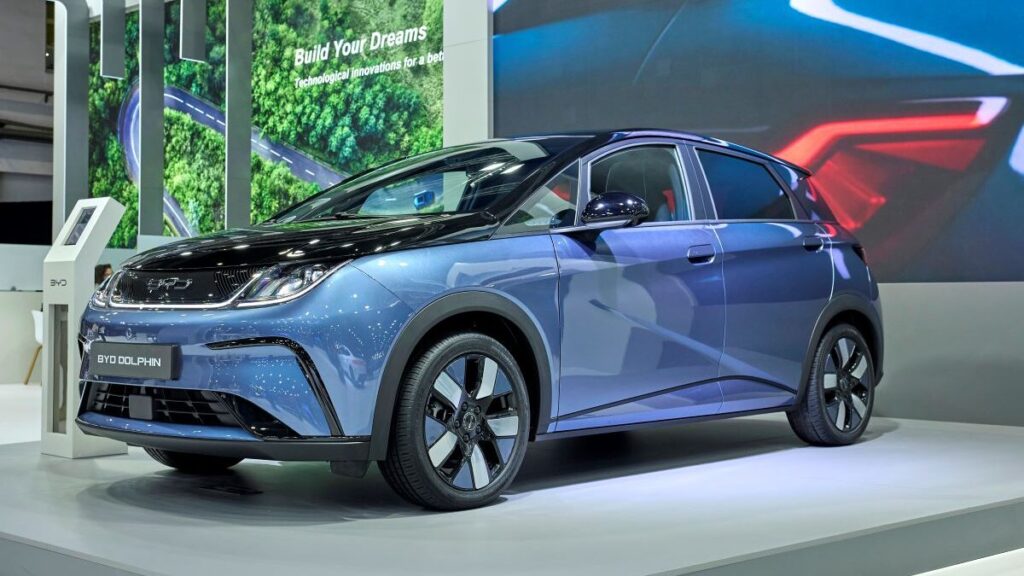 BYD Dolphin Automobile Barcelona 2023