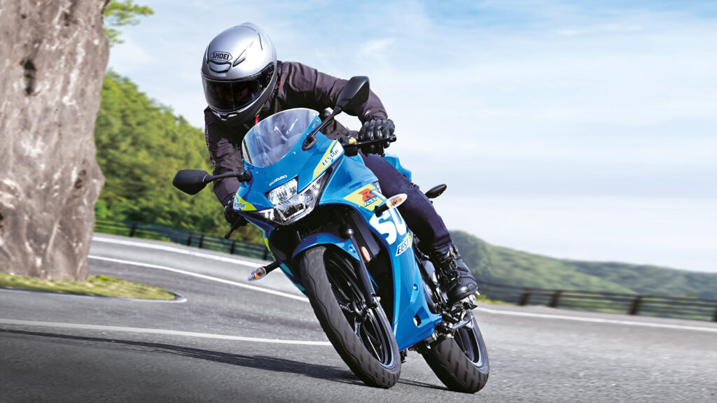 GSX-R125RLXM3_action03