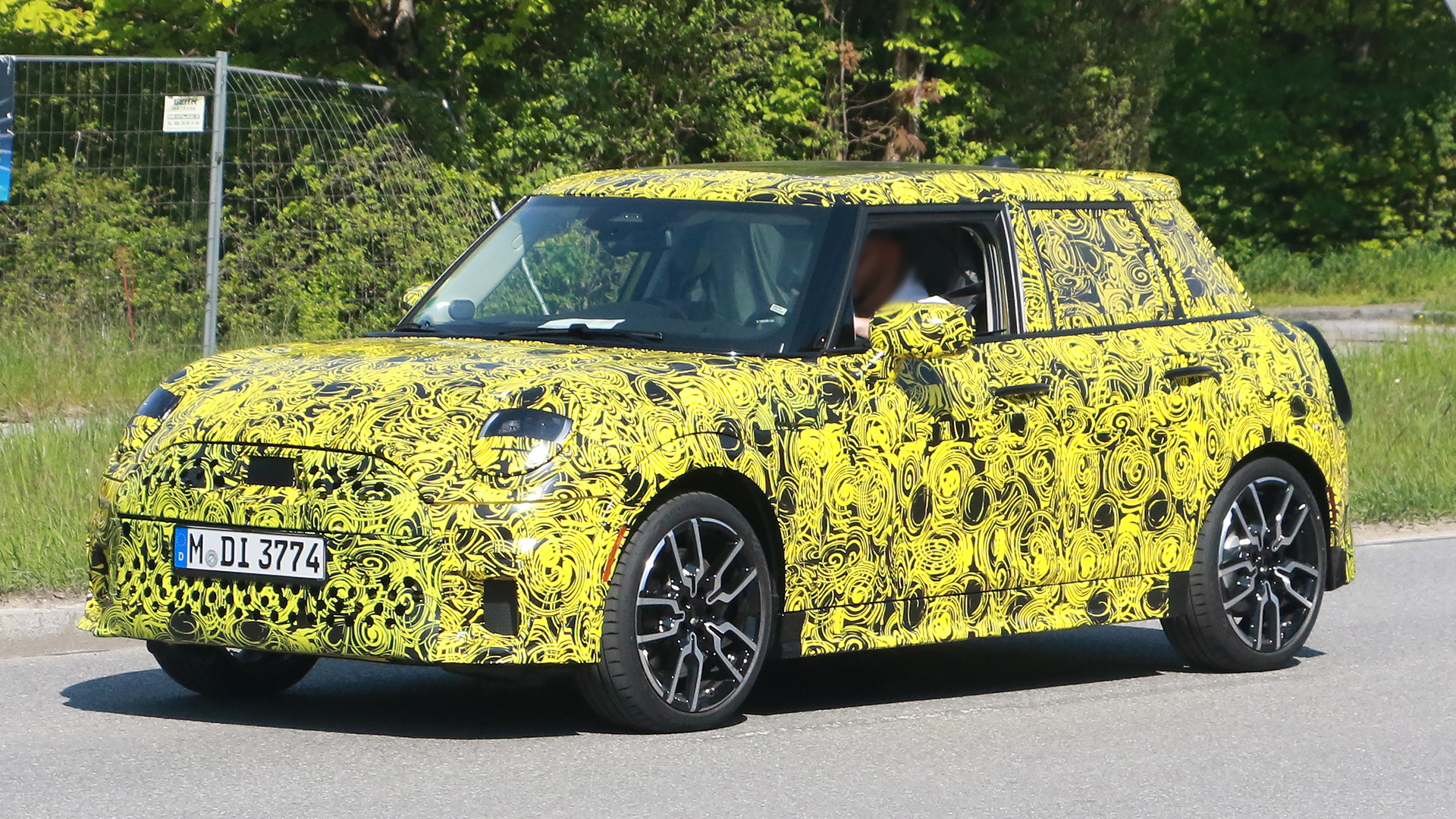 MINI Cooper 5 door 4 Apertura