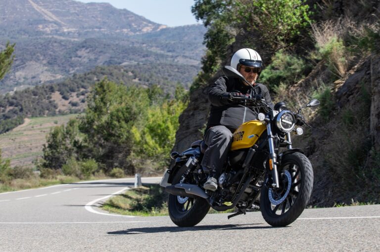 QJ MOTOR SRV 125 accion 7