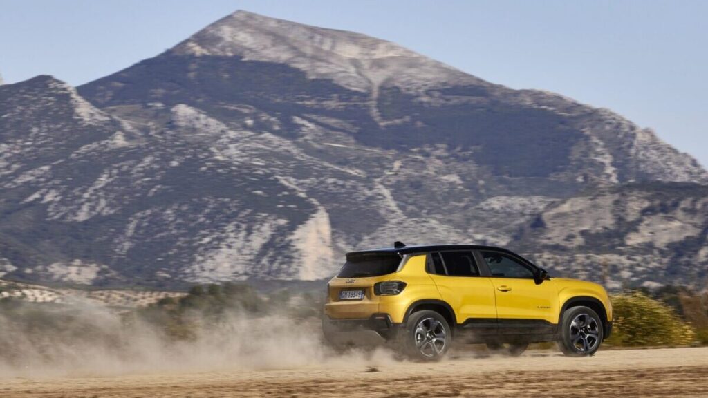 jeep avenger pista