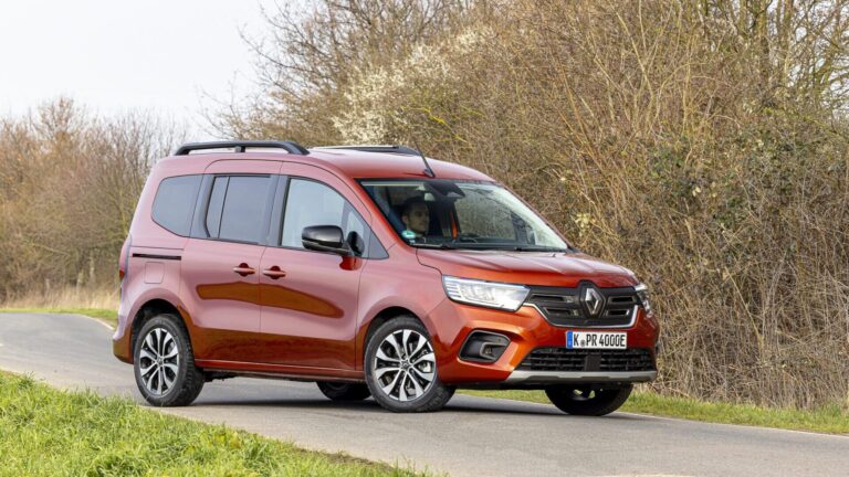 renault kangoo e tech 82 e1684316044352