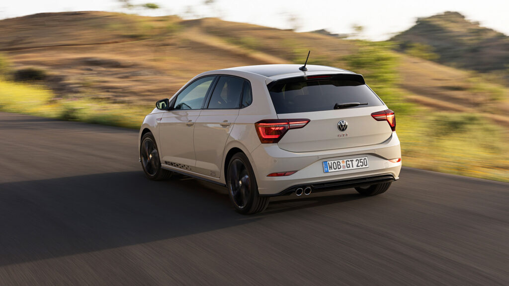 volkswagen-limited-edition-polo-gti-edition-25(3)