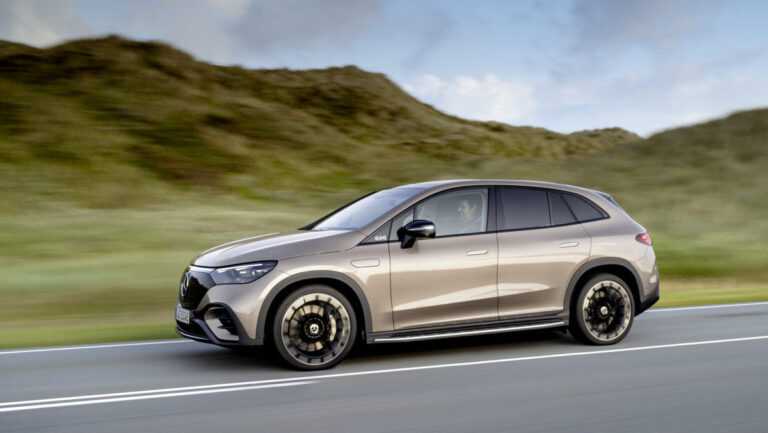 Mercedes EQE SUV 2023 3 e1687465271792