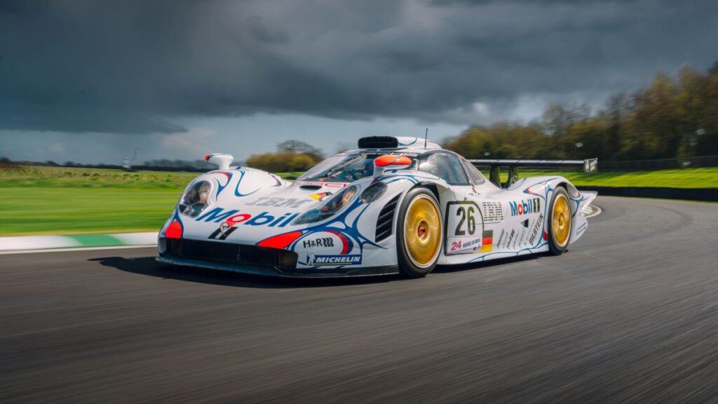 PORSCHE911GT1